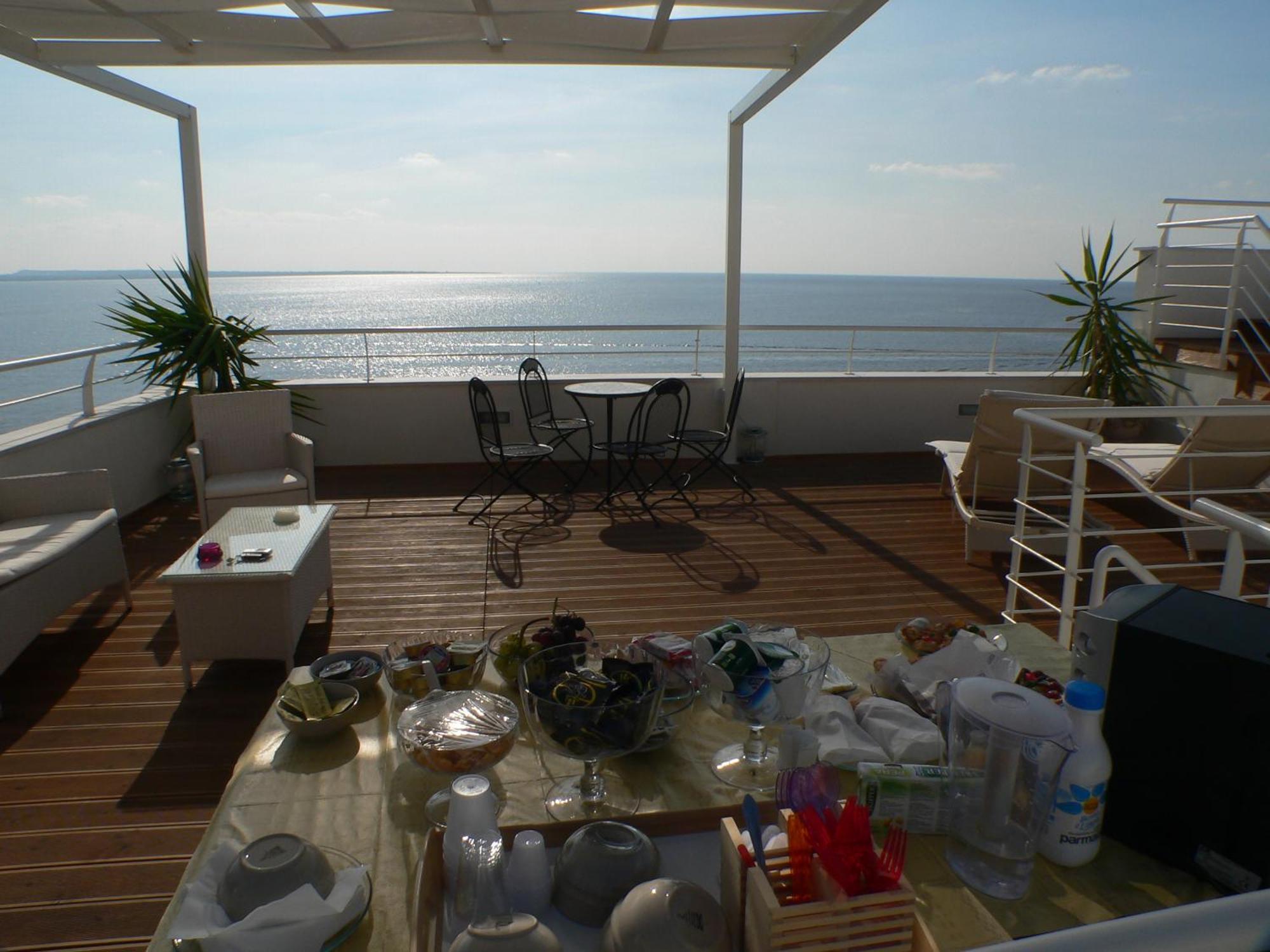 B&B Finestra Sul Mare กัลลีโปลี ภายนอก รูปภาพ